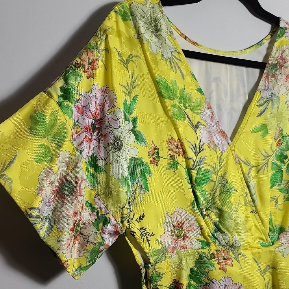 ANTHROPOLOGIE Marika Blouse Floral Yellow Wrap Top In Green Motif Size US 0 - Picture 9 of 16